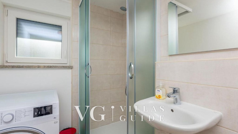 Sky & Sea Luxury Home Bathroom