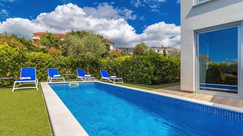 Sky & Sea Luxury Home