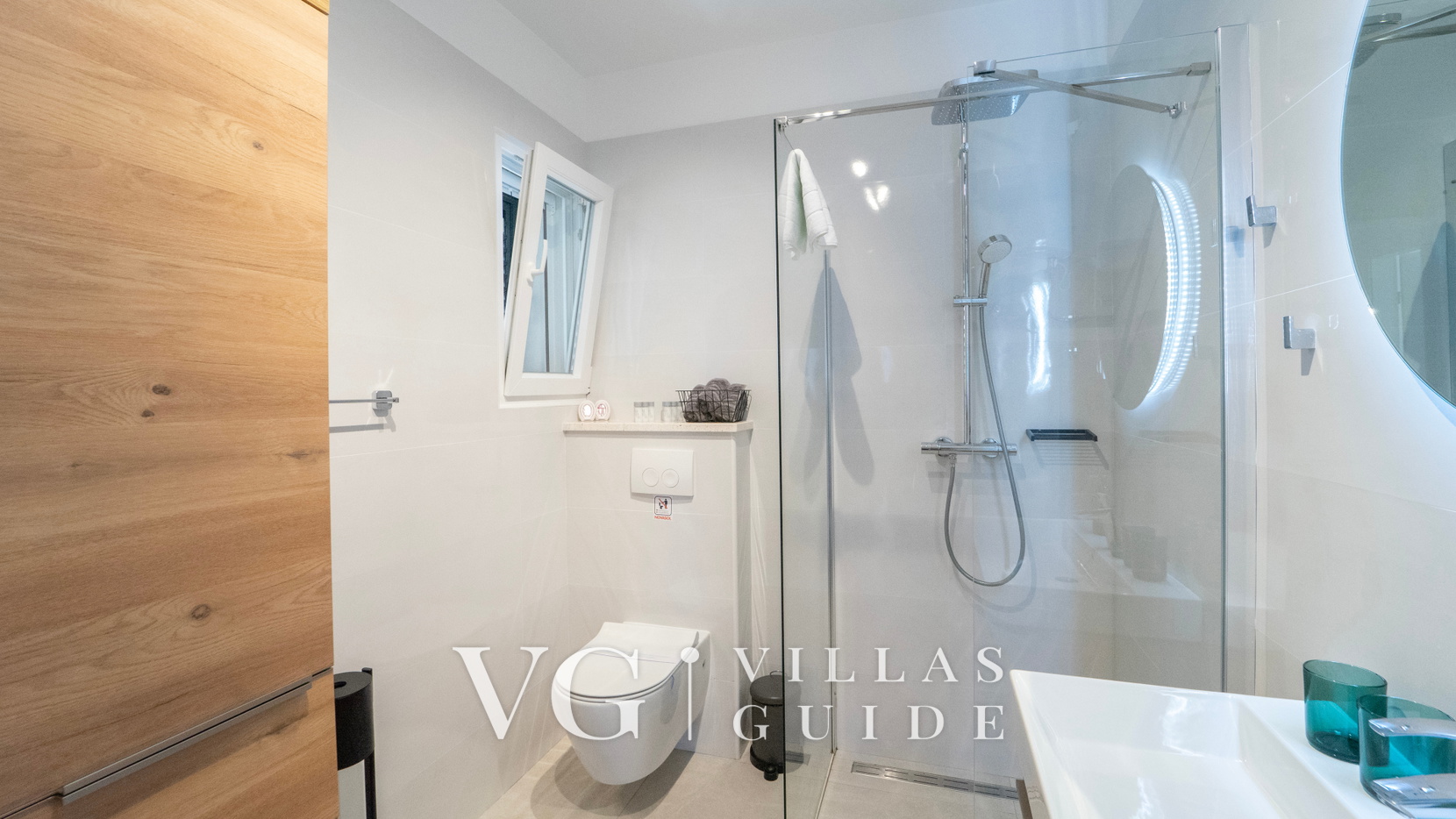 Villa Gardenal Bathroom