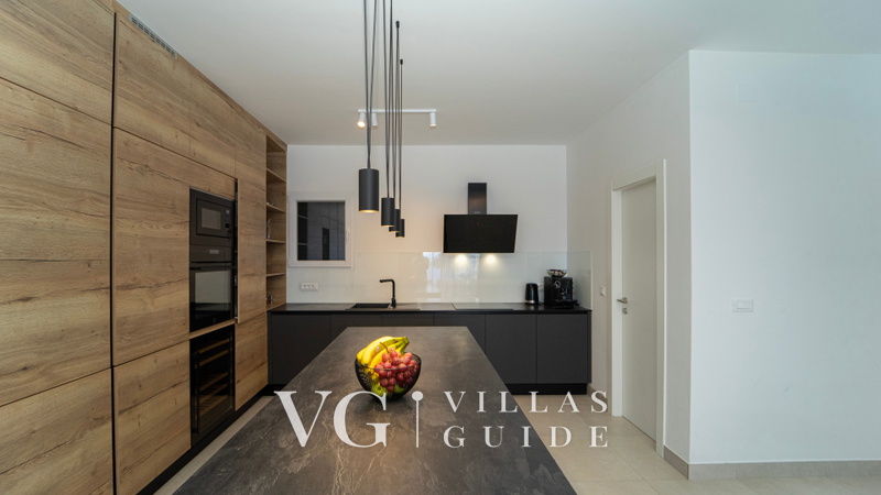 Villa Gardenal Kitchen