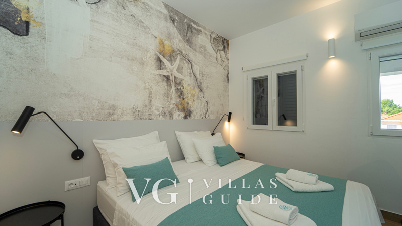 Villa Gardenal Bedroom