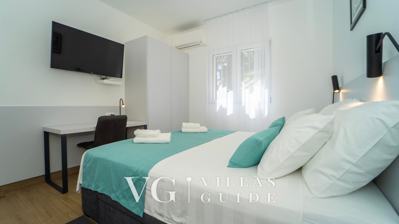Villa Gardenal Bedroom