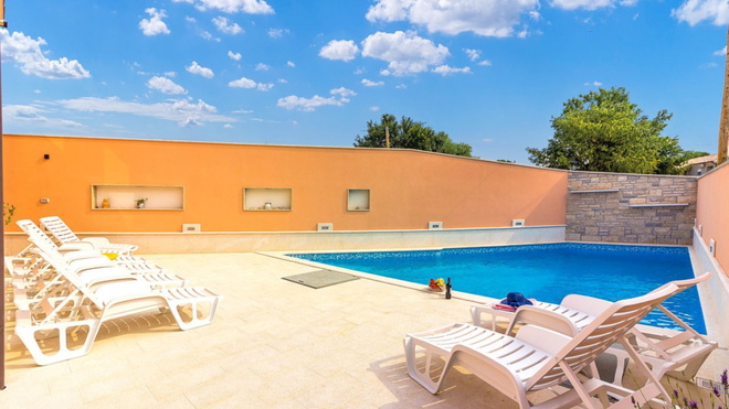 Holiday home Vodnjan - Galižana
