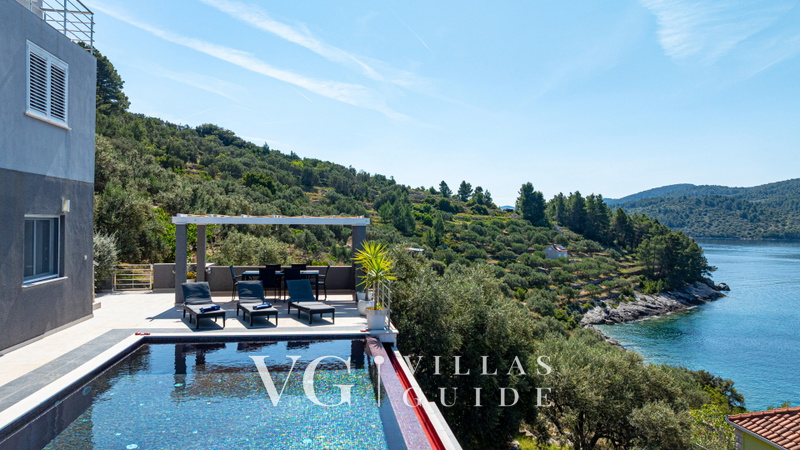 Villa Franka Garden and property exterior