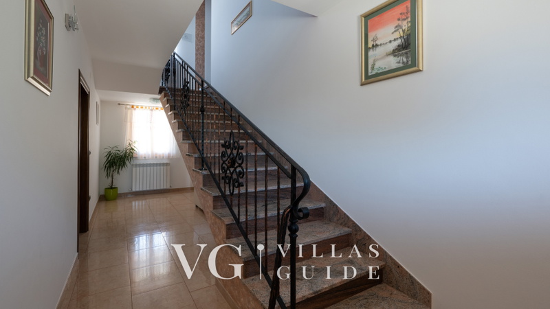 Villa Doris Altro