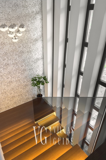 Villa Luxor Additional content