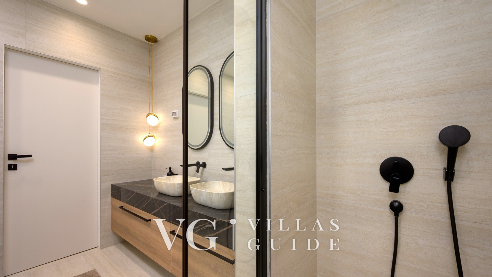 Villa Corsa Bathroom