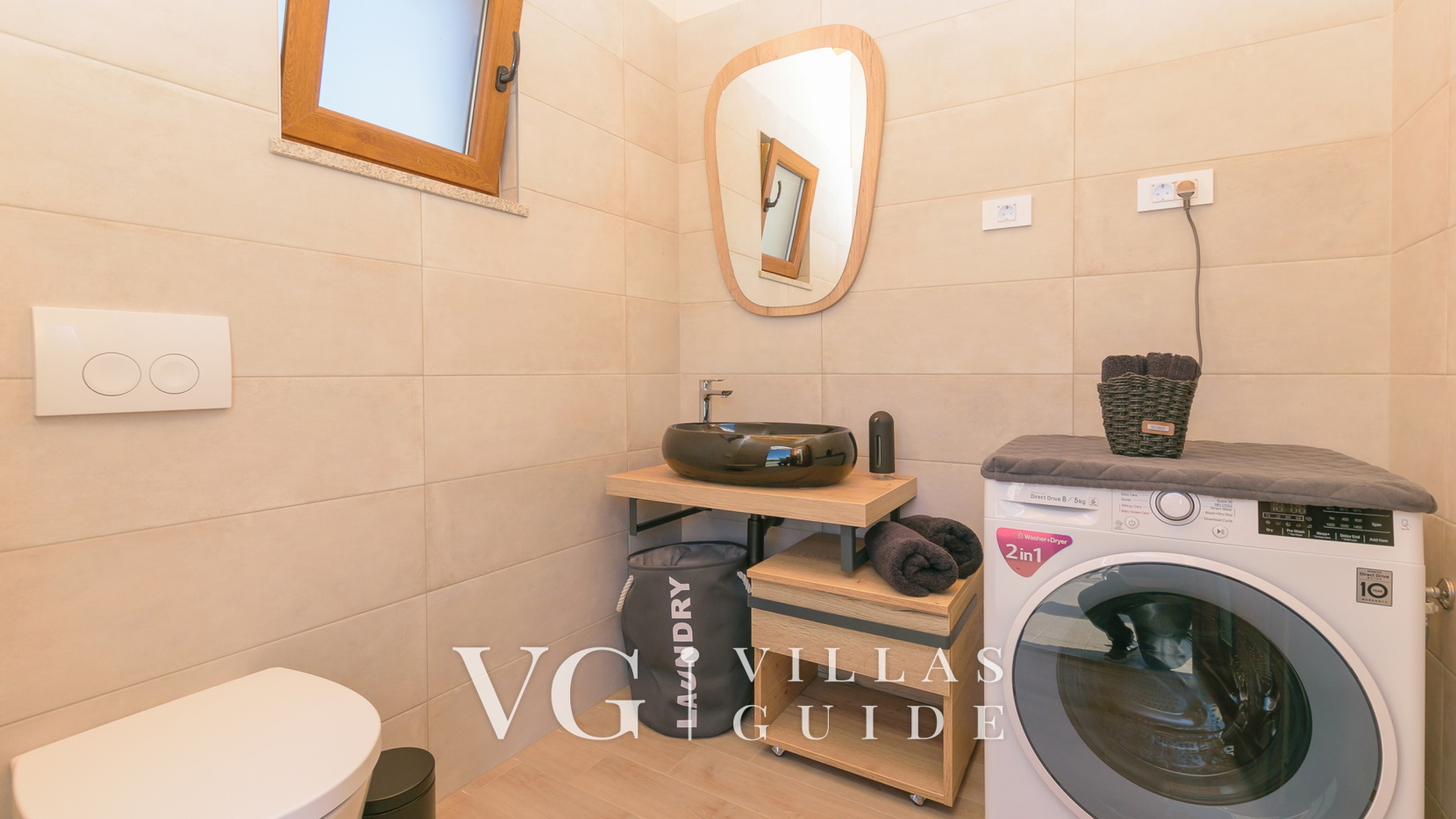 Villa Mattuzzi Guest toilet