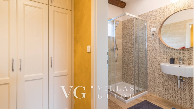 Villa Boccordi Bathroom