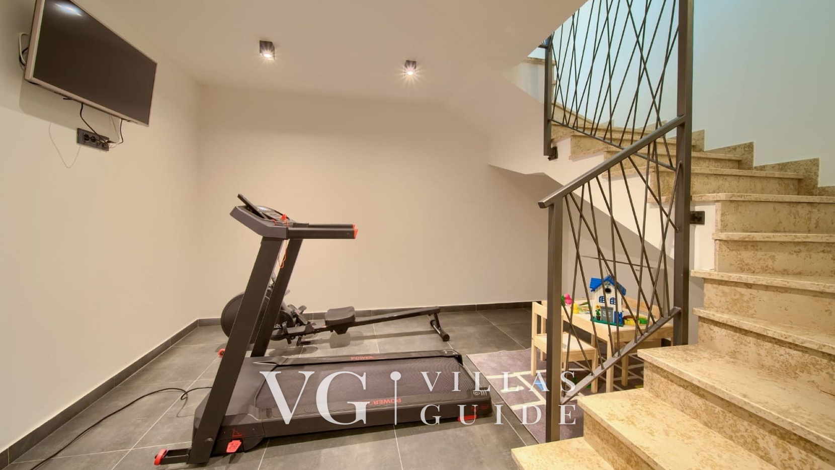 Villa Valle Additional content