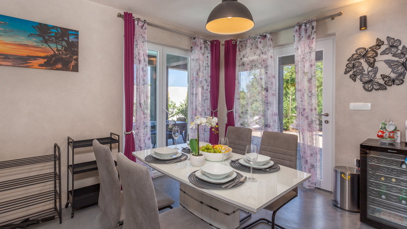 Luxury Villa Exclusive  heated pool &pet friendly&sauna Krk