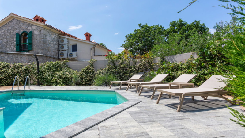 Luxury Villa Exclusive  heated pool &pet friendly&sauna Krk
