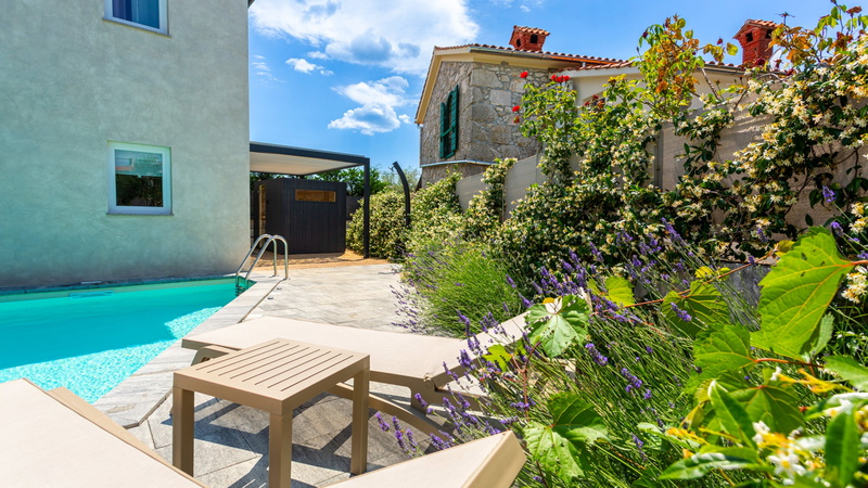 Luxury Villa Exclusive  heated pool &pet friendly&sauna Krk