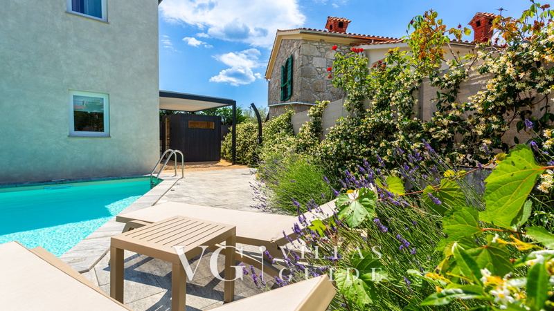 Luxury Villa Exclusive  heated pool &pet friendly&sauna Krk Pool