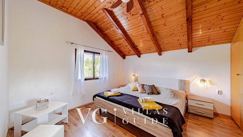 Holiday Home Ivan with heated pool