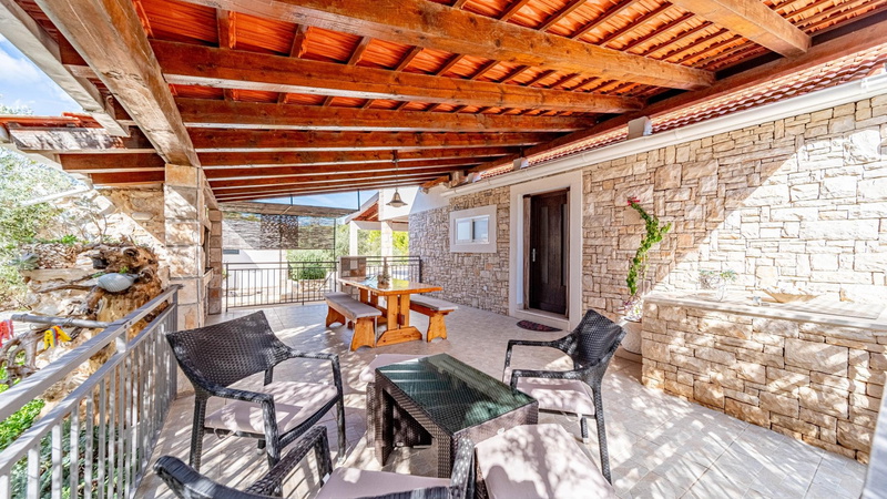 Holiday Home Ivan with heated pool