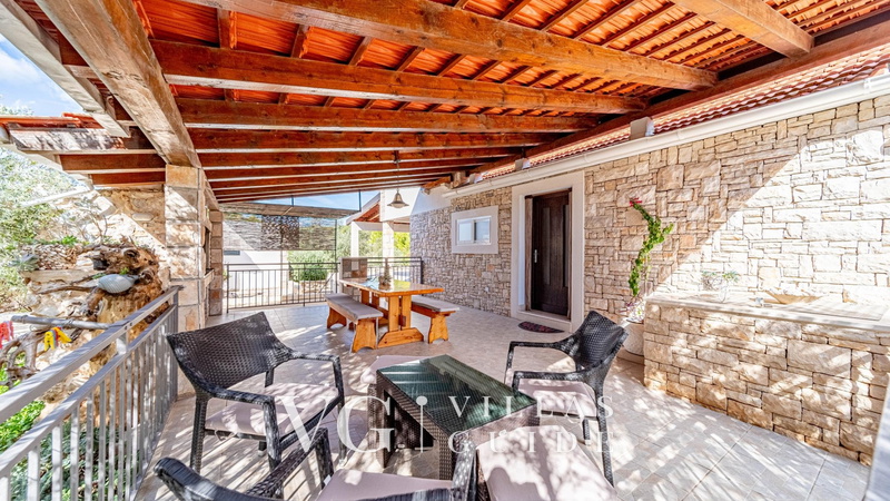 Holiday Home Ivan with heated pool