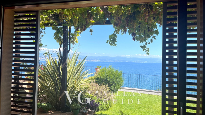 Villa Perfect house with blue view&beachfront Opatija