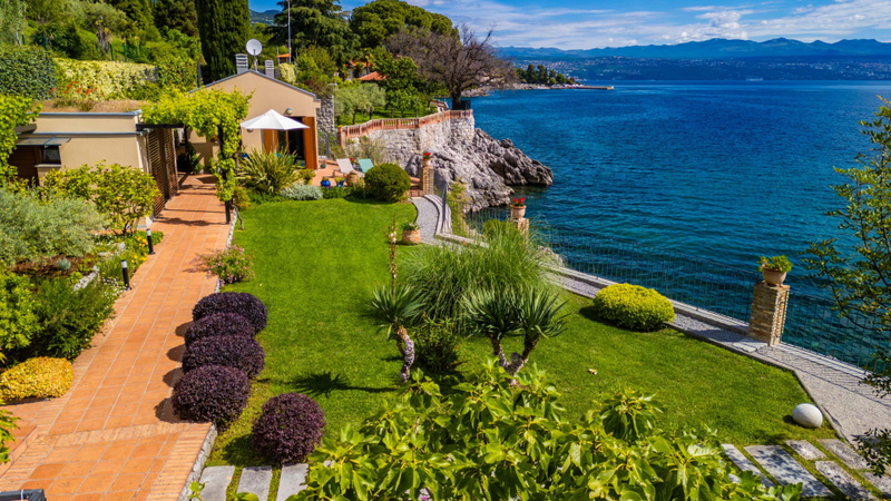 Villa Perfect house with blue view&beachfront Opatija