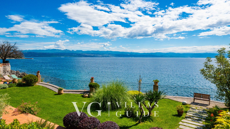 Villa Perfect house with blue view&beachfront Opatija Dvorište i vanjski dio objekta