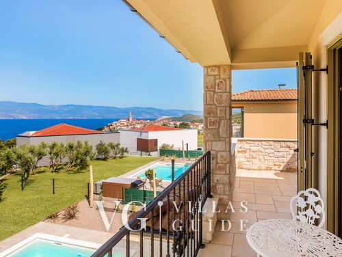 Villa Isla Blue 2 heated pool&welness Krk