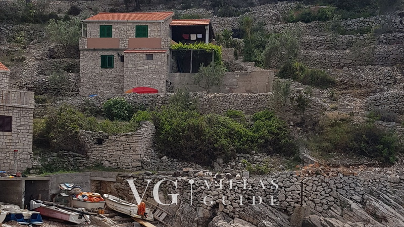 Robinson’s House Maya