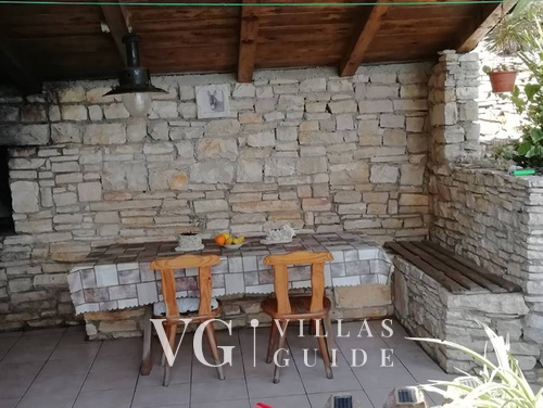 Robinson’s House Maya