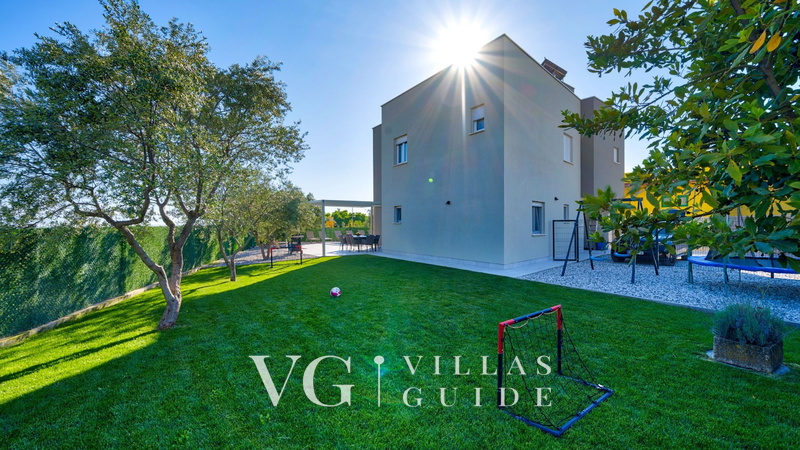 Villa Roka Zusatzinhalte