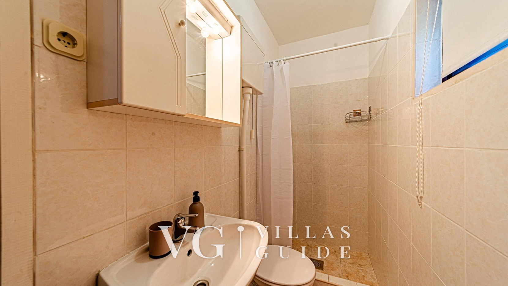 Seafront Villa Goga Gästetoilette