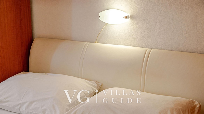 Seafront Villa Goga Schlafzimmer