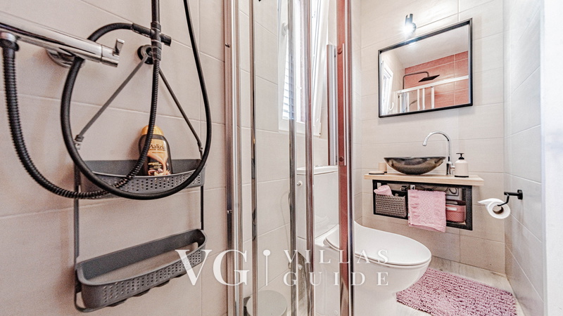 Villa Anna Bathroom