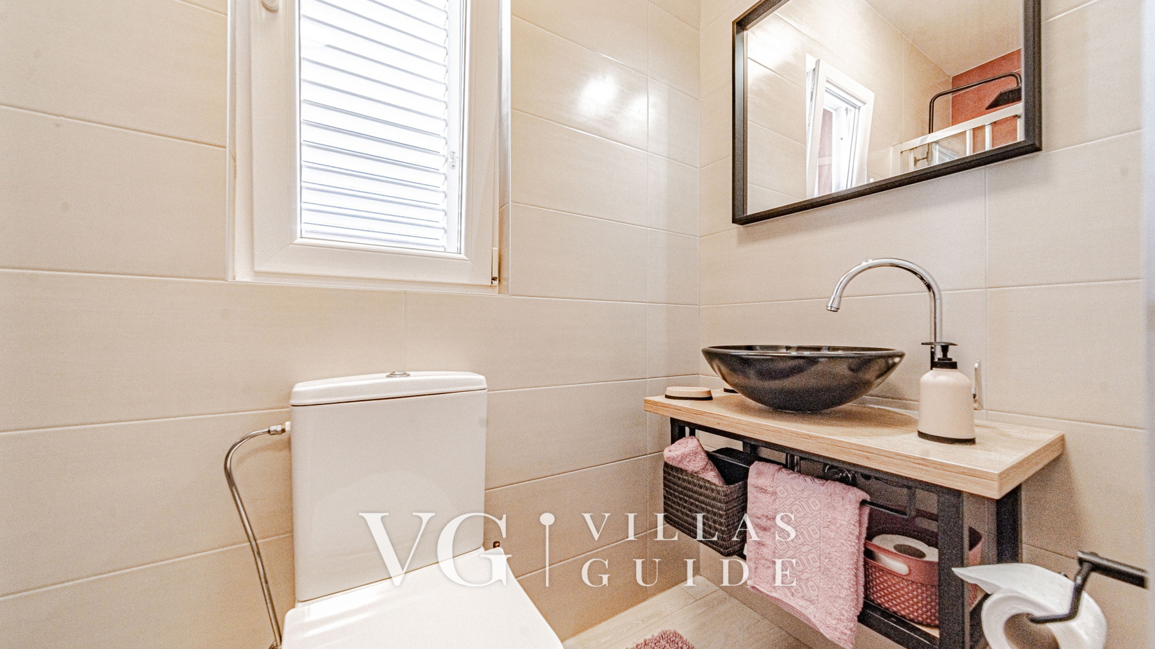 Villa Anna Bathroom