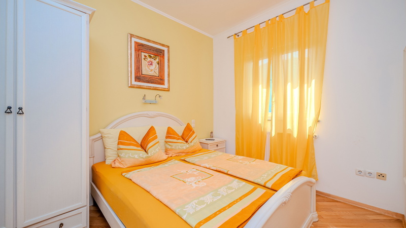RS apartment 1  Rab