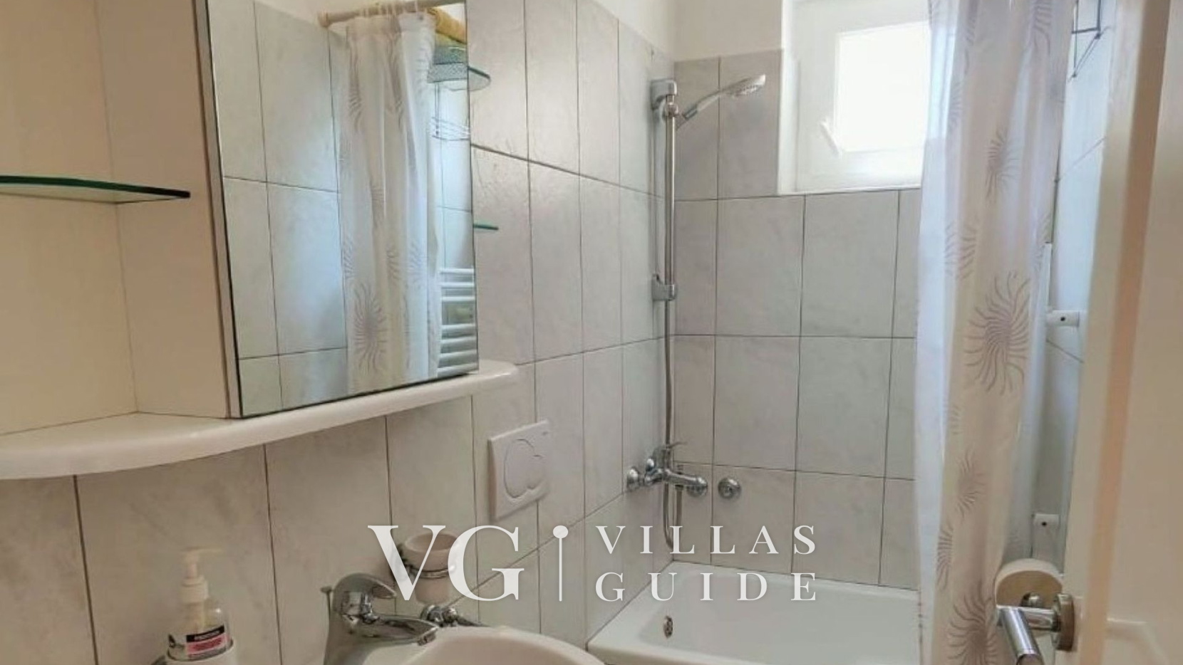 RS apartment 1  Rab Badezimmer