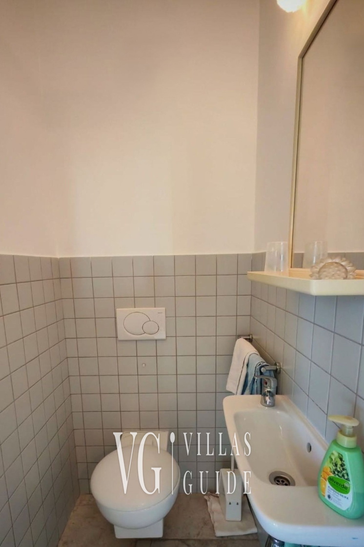 RS apartment 3 Rab Guest toilet