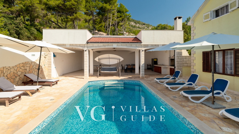 House Bolero with pool