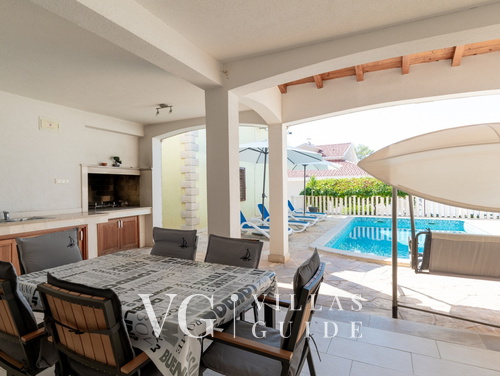 House Bolero with pool