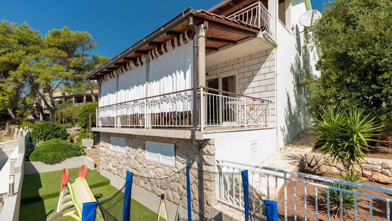 House Bolero with pool