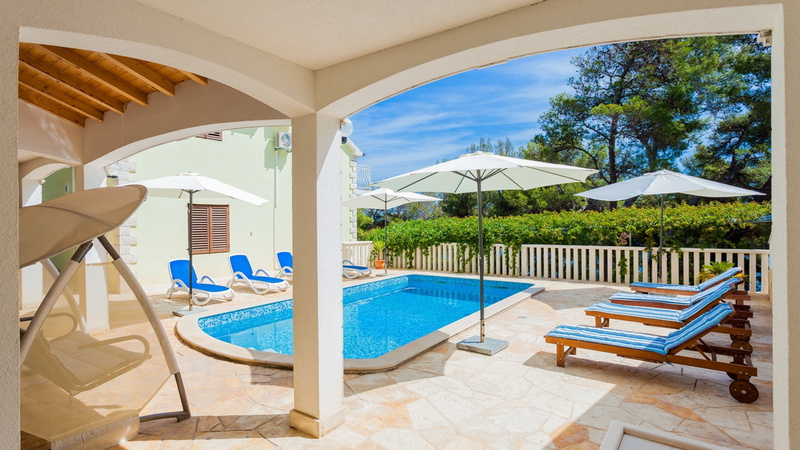 House Bolero with pool