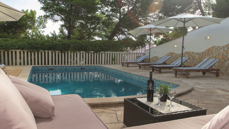 House Bolero with pool