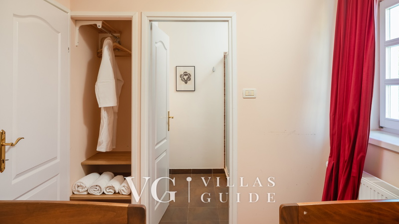 Villa Primavera pool&pet friendly Grožnjan Schlafzimmer