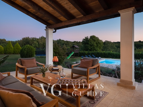 Villa Primavera pool&pet friendly Grožnjan