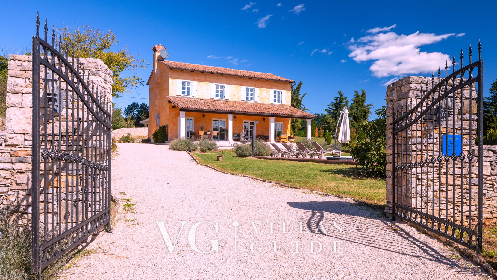 Villa Primavera pool&pet friendly Grožnjan Garten und Außenbereich