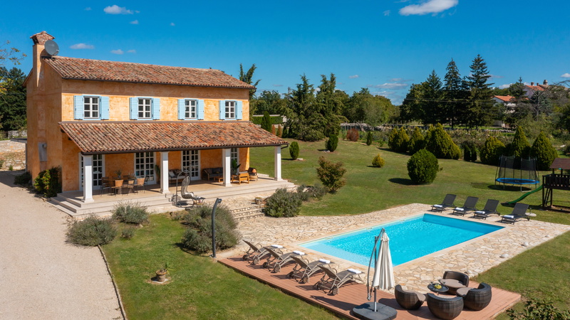 Villa Primavera pool&pet friendly Grožnjan