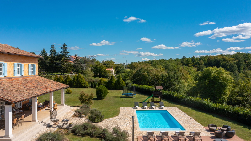 Villa Primavera pool&pet friendly Grožnjan