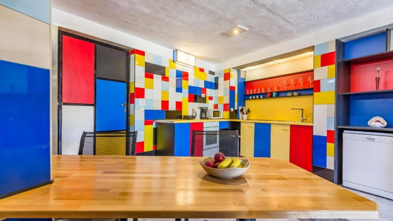 House Mondrian