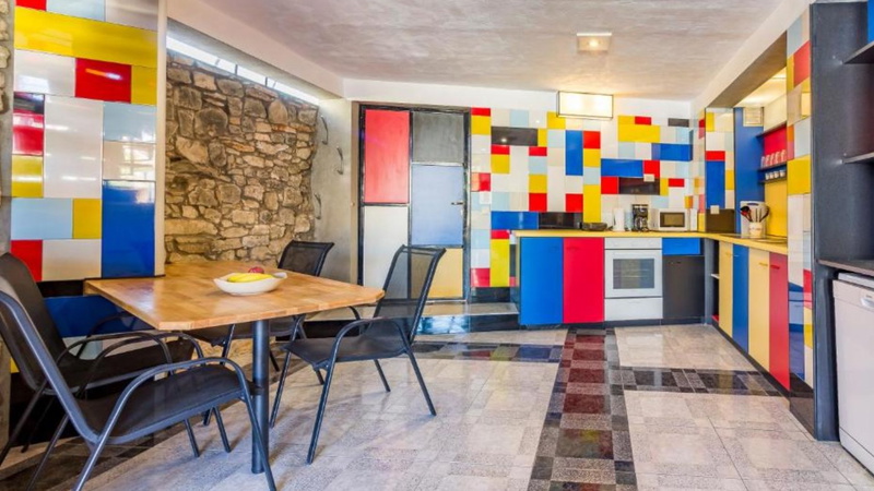 House Mondrian