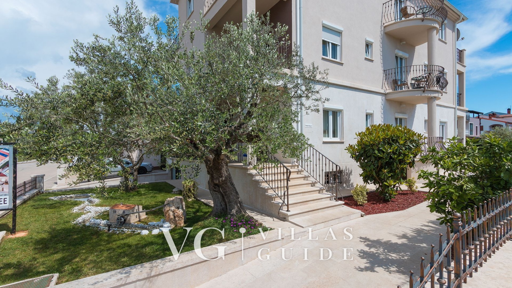 Villa Nina - apartment Sea view 33 Dvorište i vanjski dio objekta