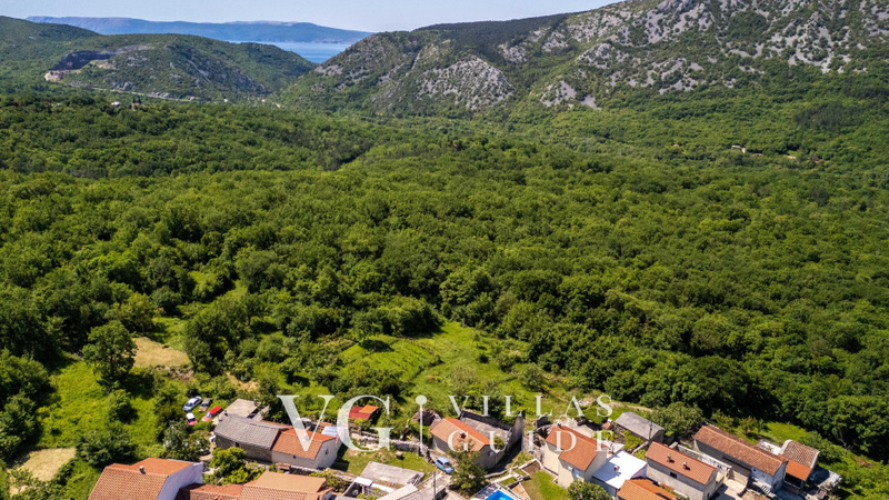 Holiday home  Katarina with pool Microlocation