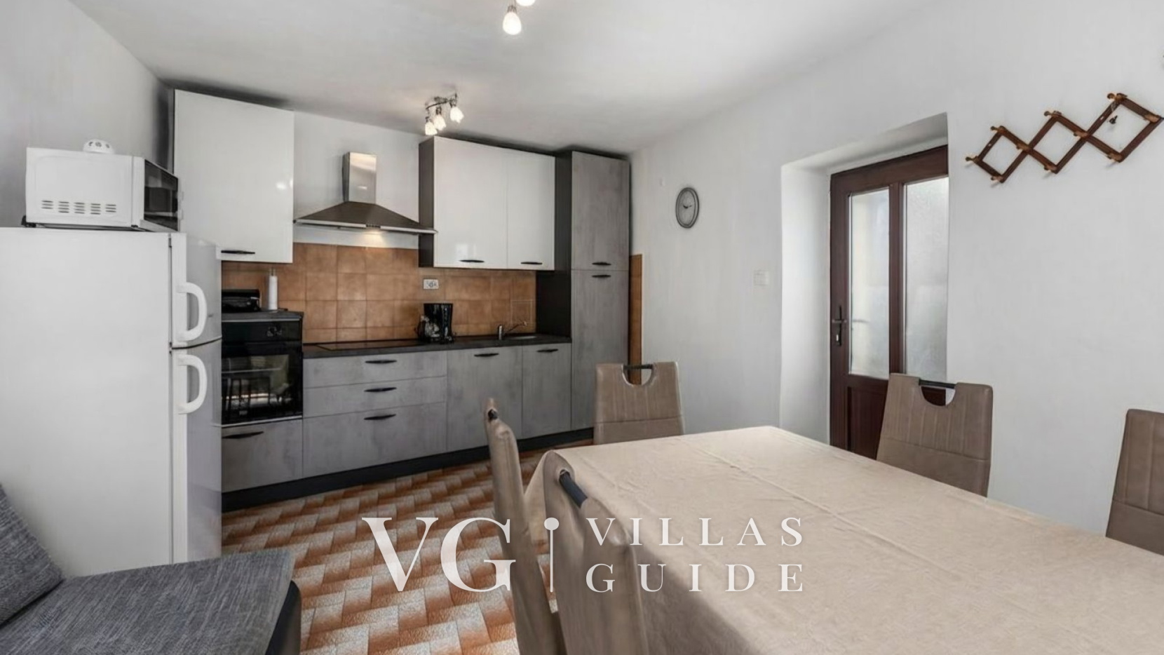 Holiday home  Katarina with pool Küche